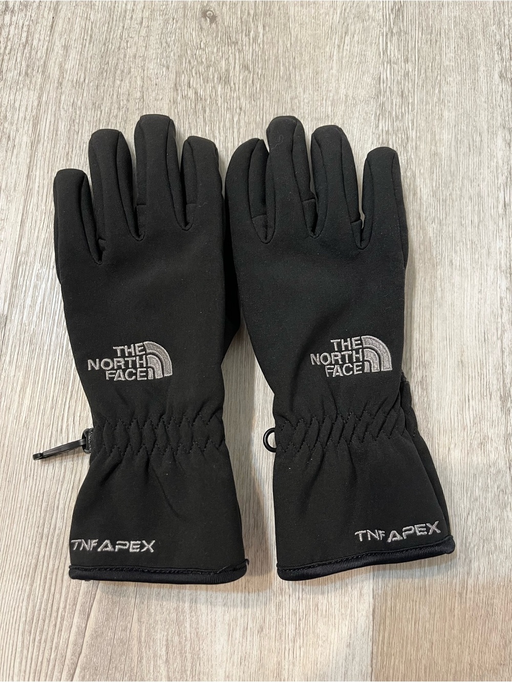 Women’s The North Face Gloves - XS